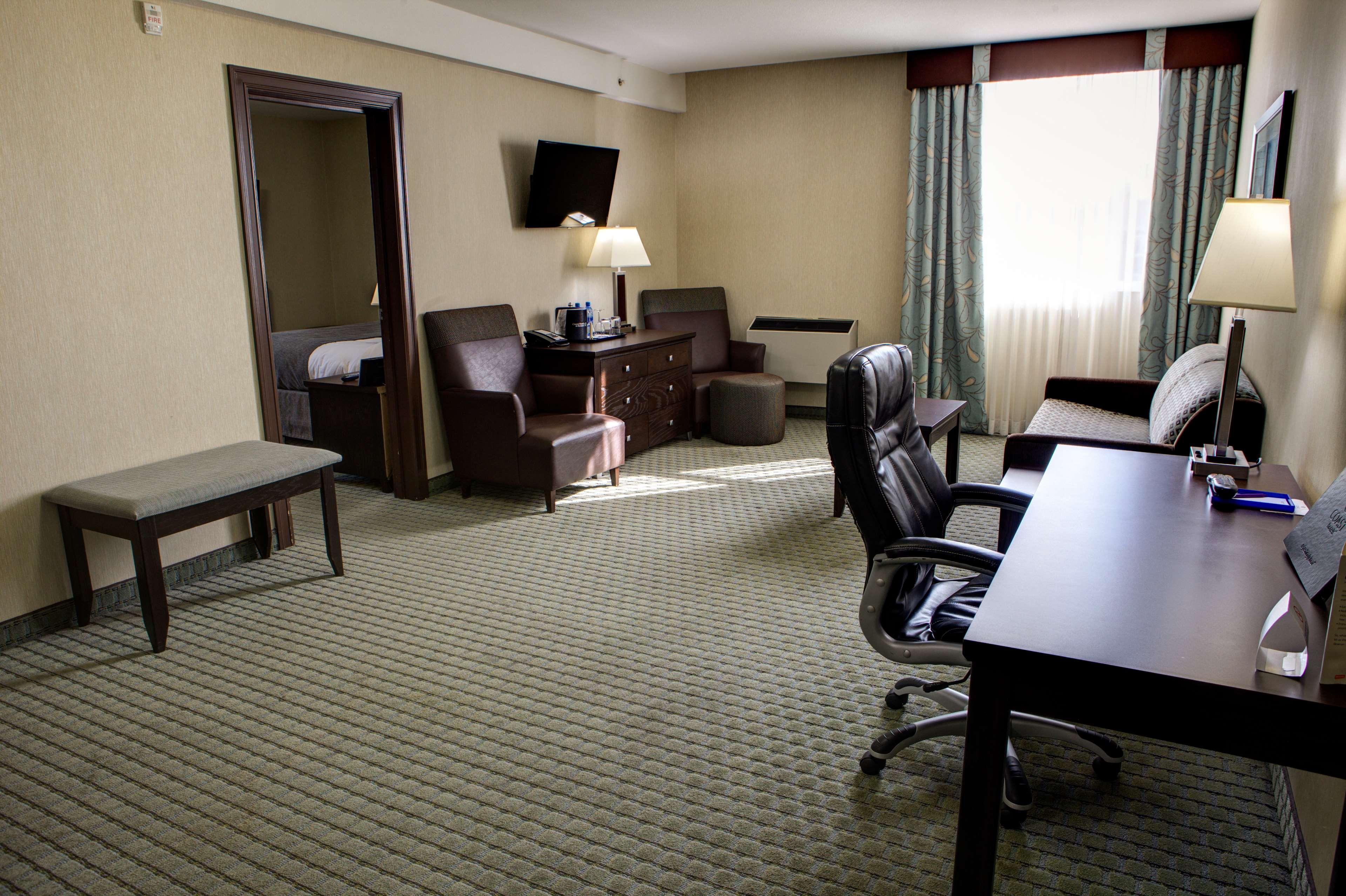 Coast Lethbridge Hotel & Conference Centre מראה חיצוני תמונה
