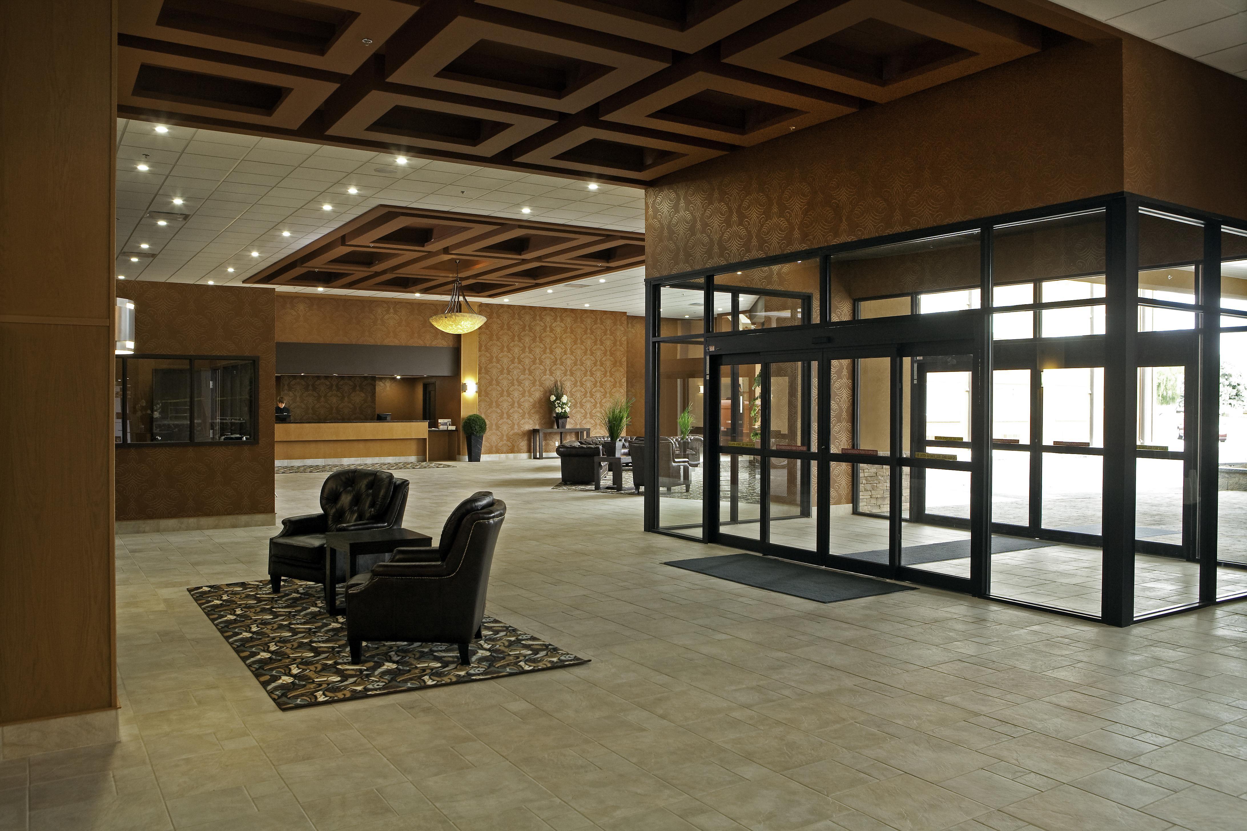 Coast Lethbridge Hotel & Conference Centre מראה חיצוני תמונה