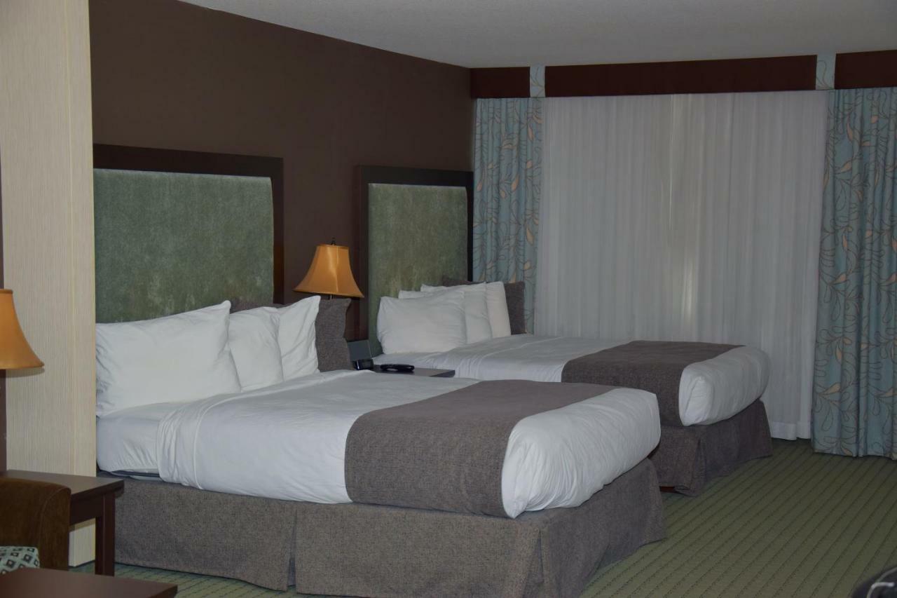 Coast Lethbridge Hotel & Conference Centre מראה חיצוני תמונה