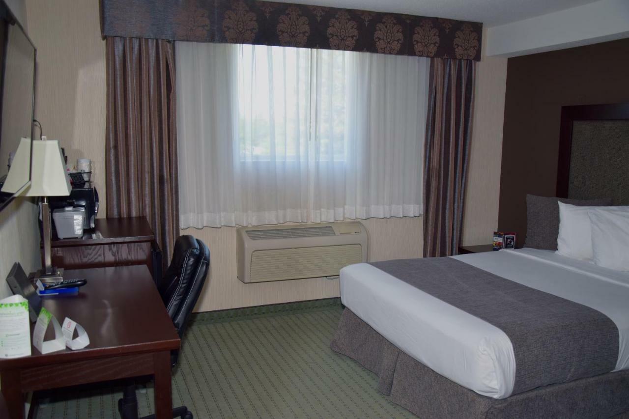 Coast Lethbridge Hotel & Conference Centre מראה חיצוני תמונה