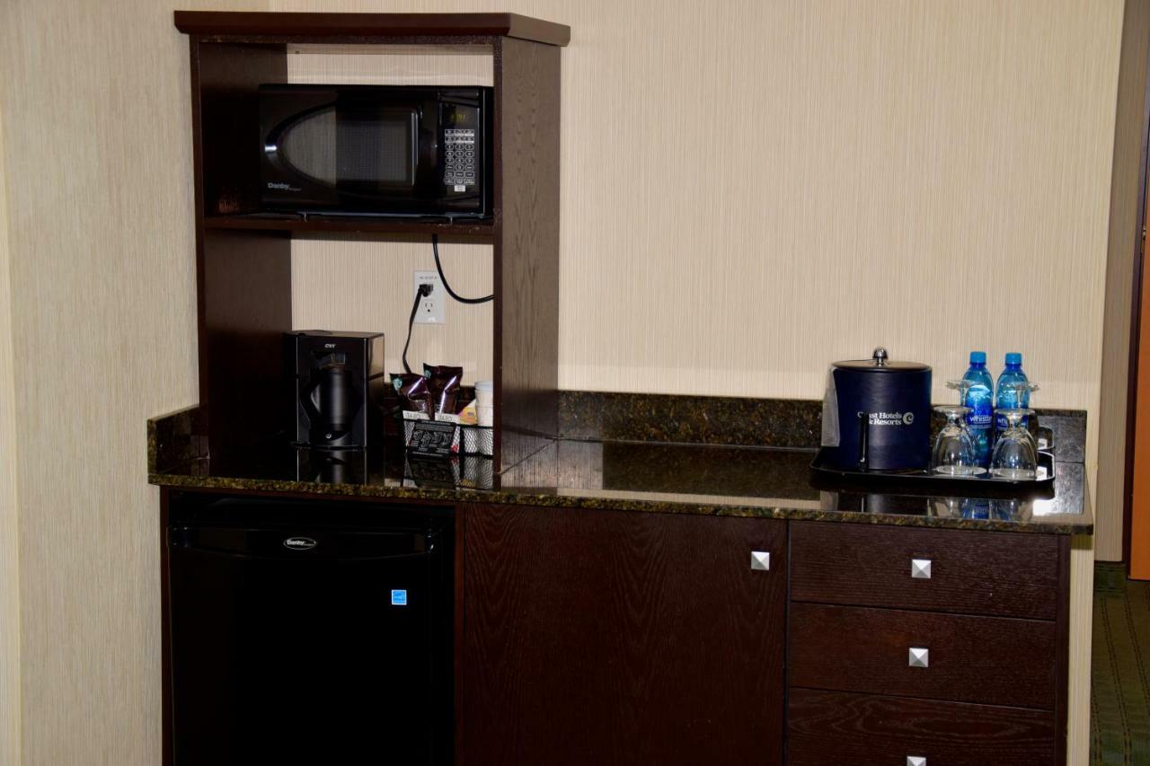 Coast Lethbridge Hotel & Conference Centre מראה חיצוני תמונה